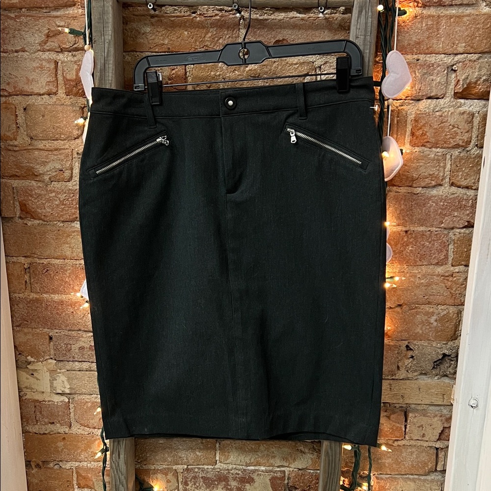 Ralph Lauren Black Pencil Skirt with Zipper Accents